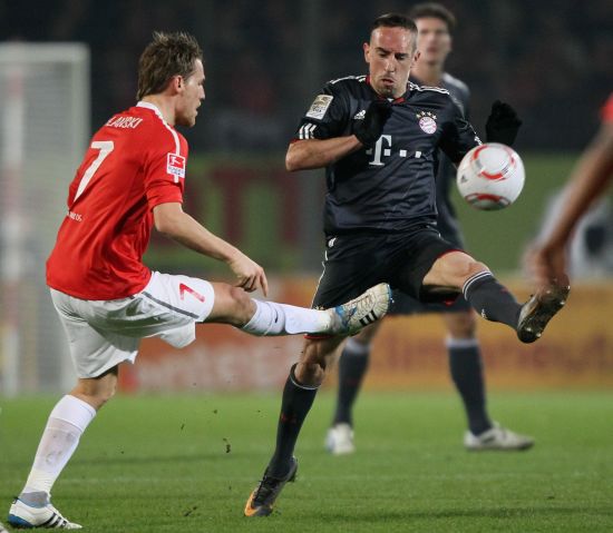 需要团队协 需要团队协